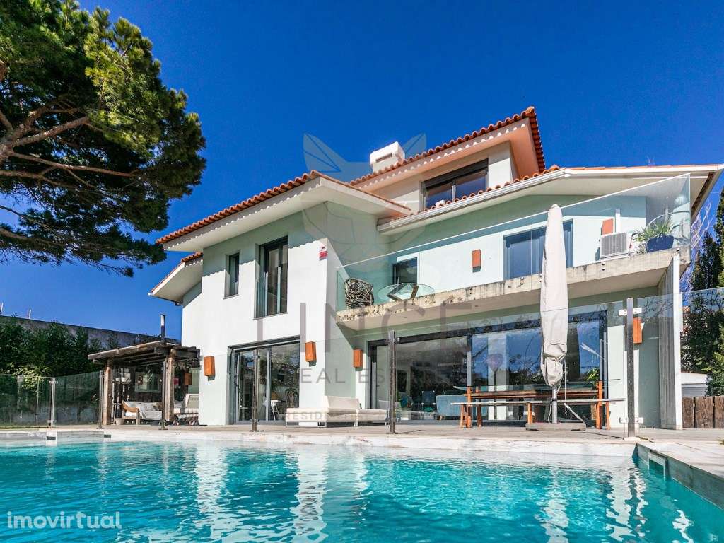 Moradia T6+1, com jardim e piscina, no Centro Histórico de Cascais - Grande imagem: 2/31