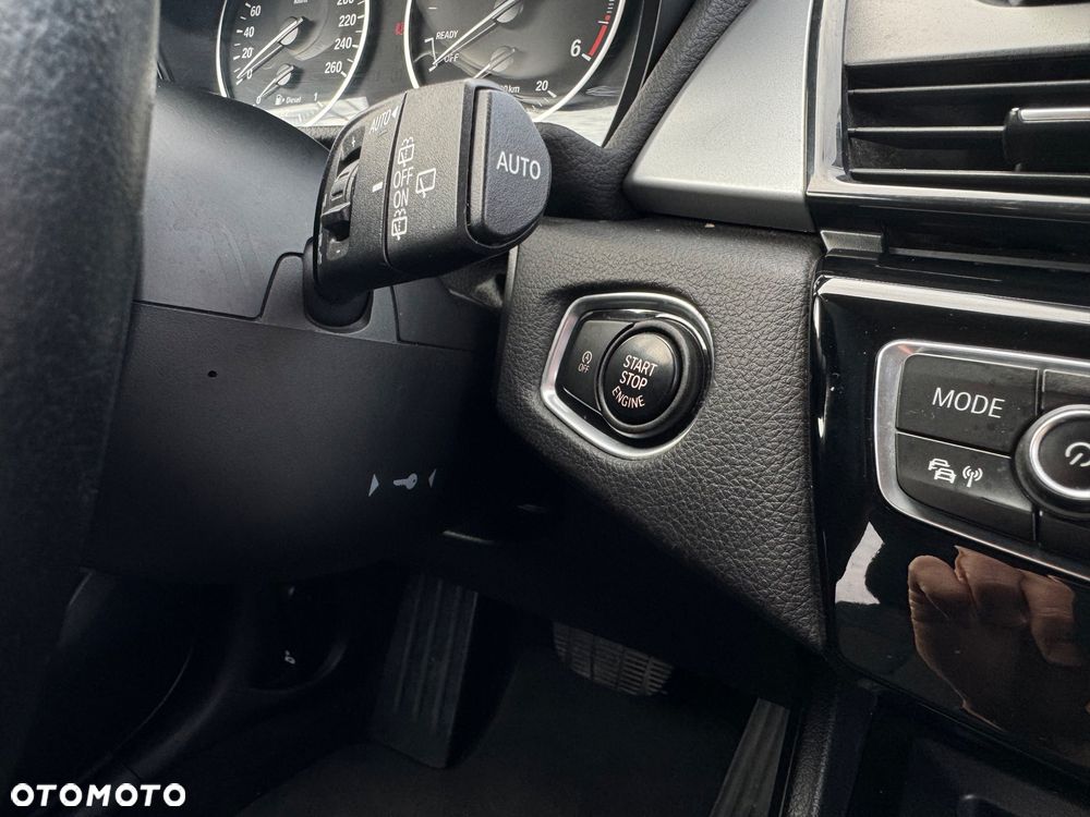 BMW Seria 2 218d xDrive - 20