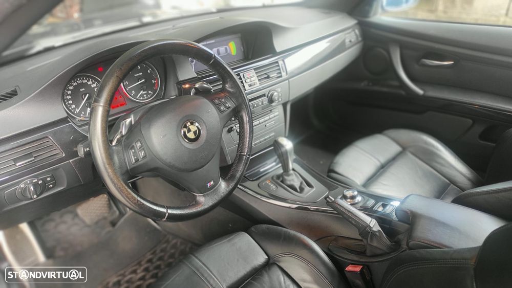 BMW 330 d Auto - 14