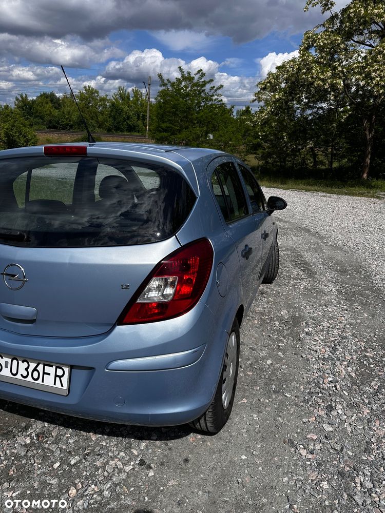 Opel Corsa 1.2 16V Cosmo - 3