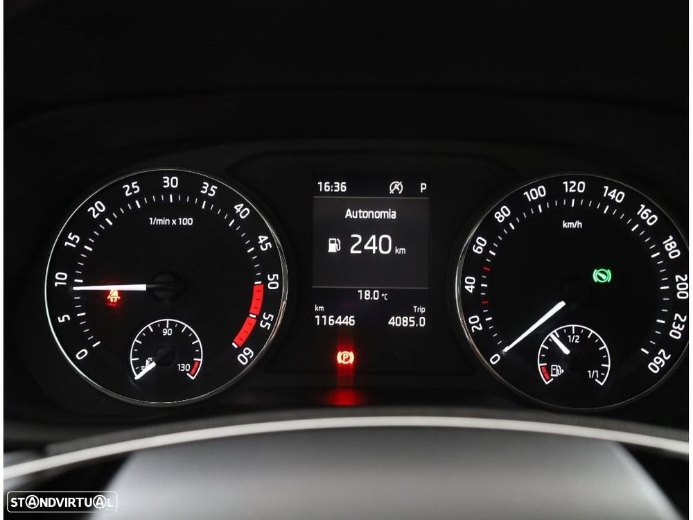 Skoda Octavia Break 2.0 TDI Ambition DSG - 37