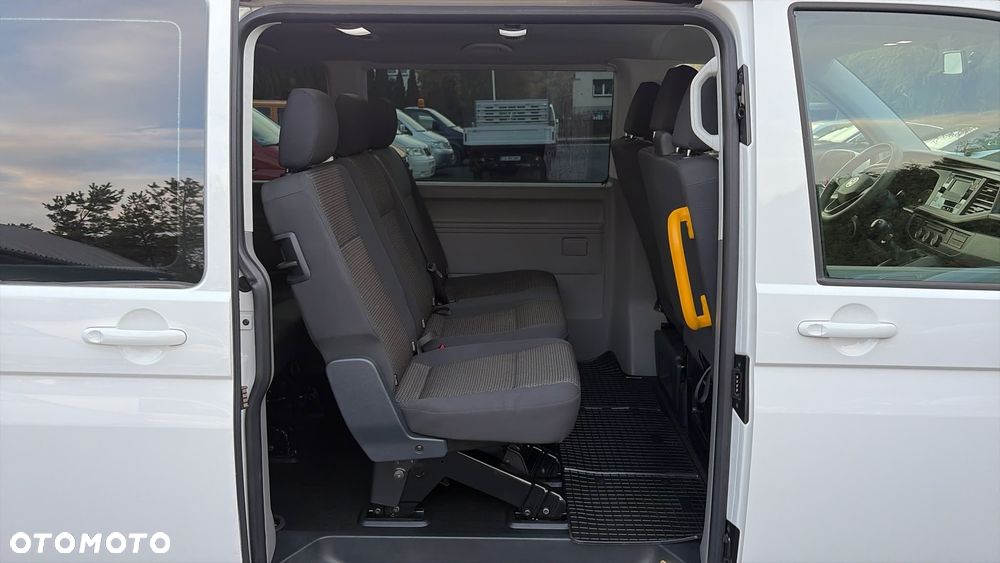 Volkswagen Caravelle - 26