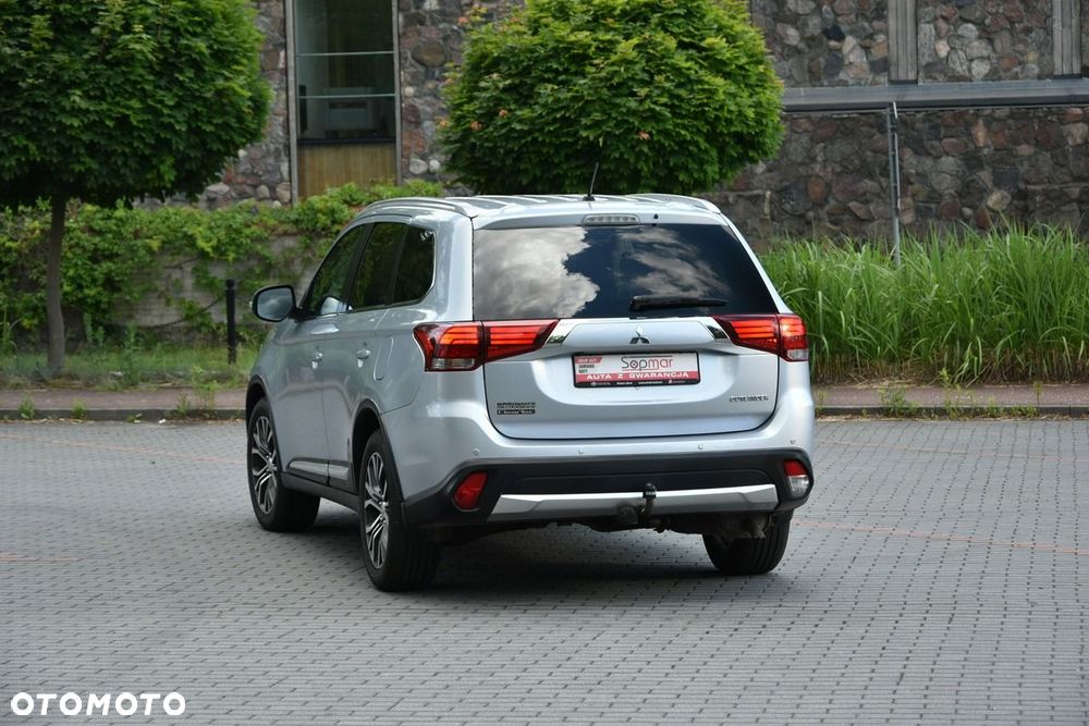 Mitsubishi Outlander - 18