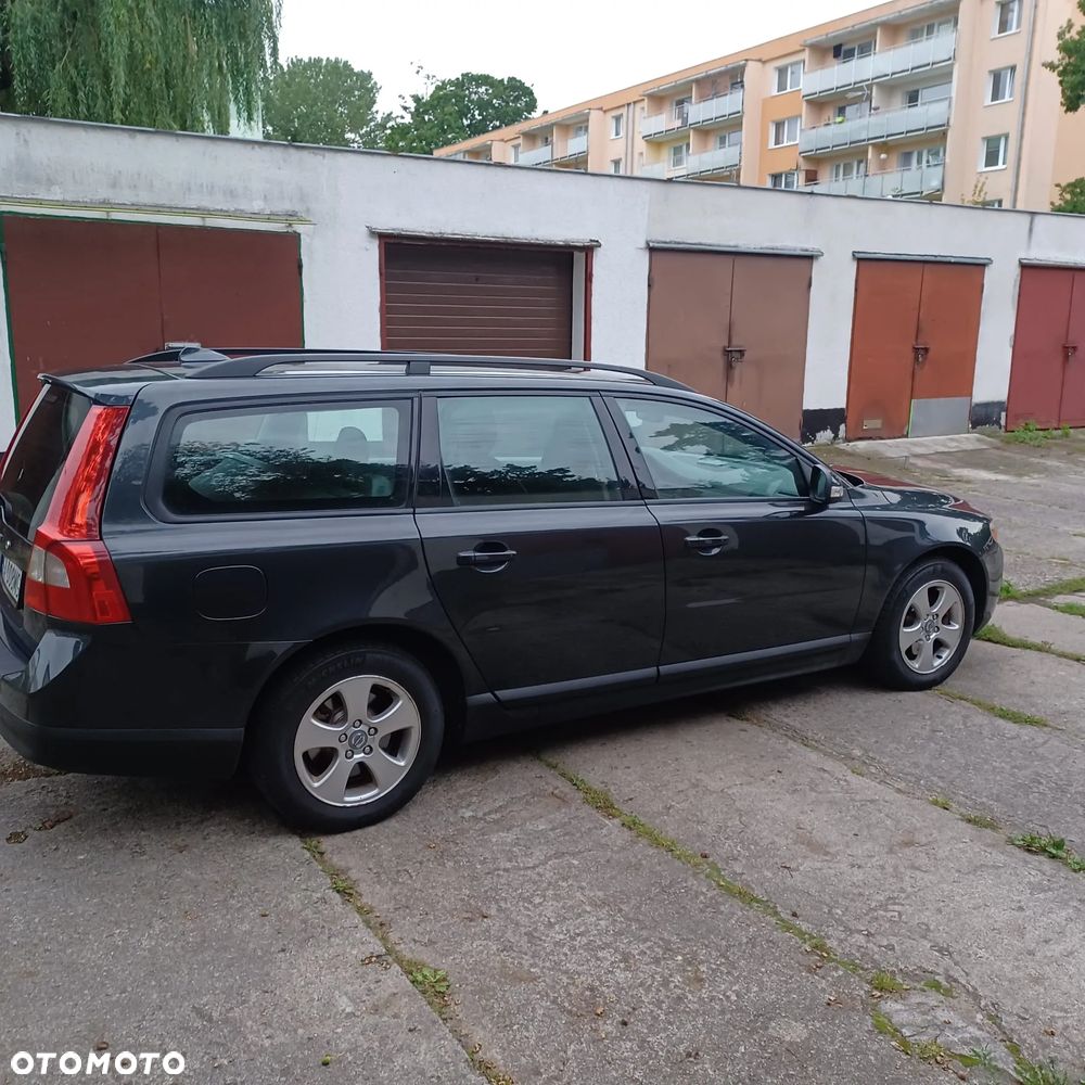 Volvo V70 2.0D Entry - 4
