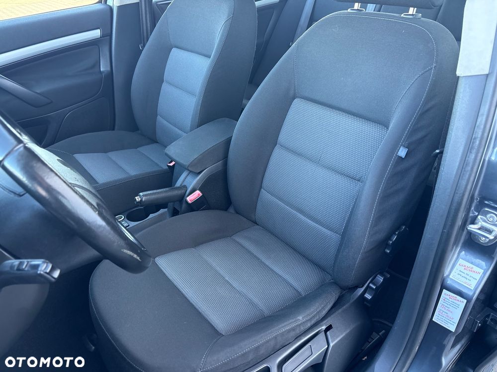 Skoda Octavia 1.6 Ambiente - 16