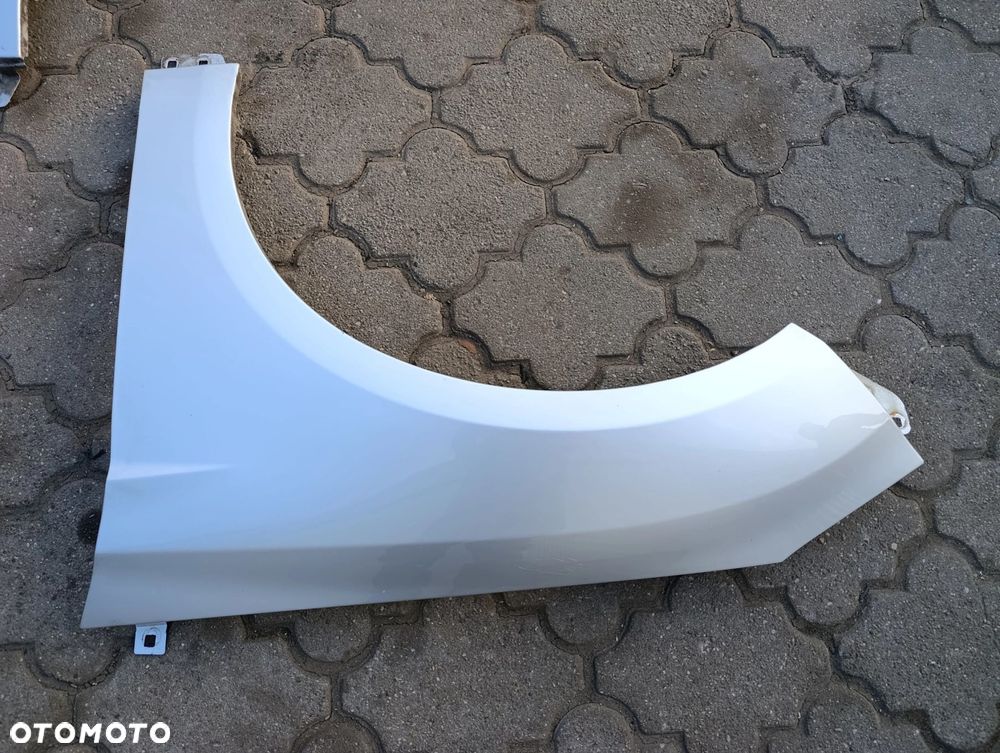 Focus MK3 błotnik przedni przód kolor BO stan bdb bez malowania Ford - 3