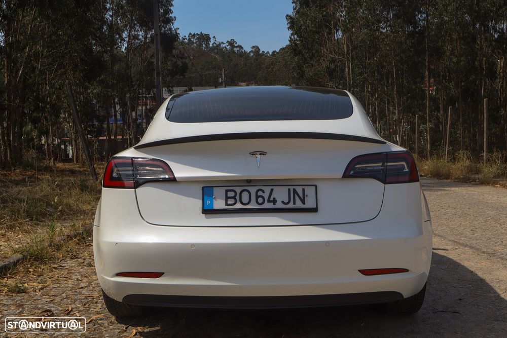 Tesla Model 3 - 28