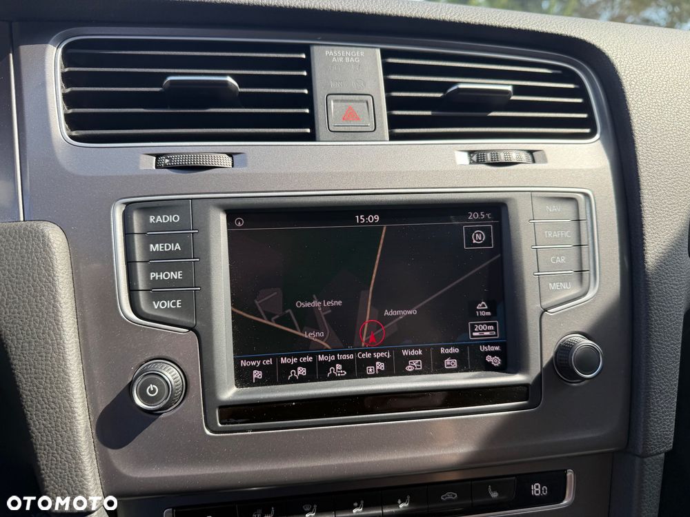 Volkswagen Golf 1.6 TDI BlueMotion Technology Lounge - 22