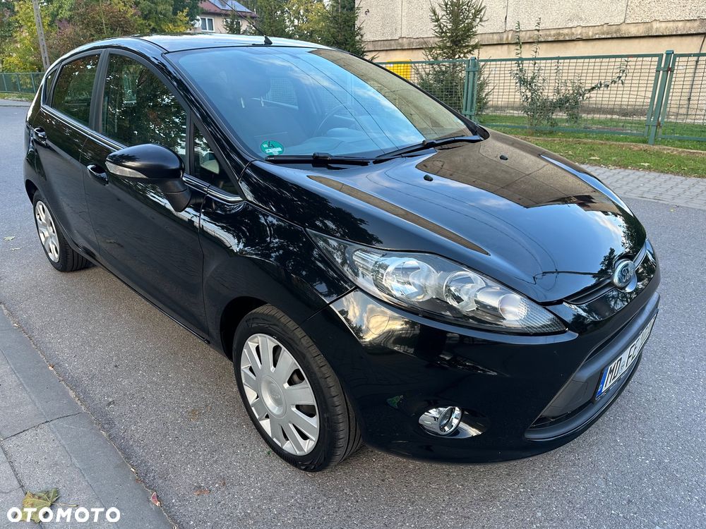 Ford Fiesta 1.25 Ambiente - 2
