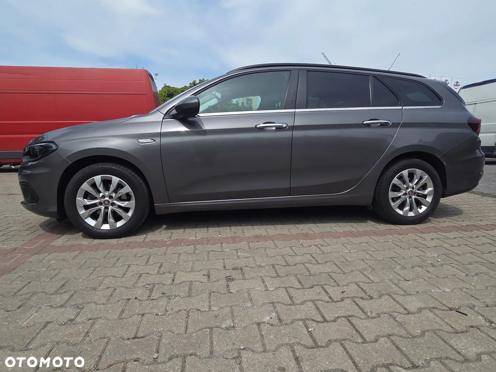 Fiat Tipo 1.4 T-Jet 16v Lounge - 3