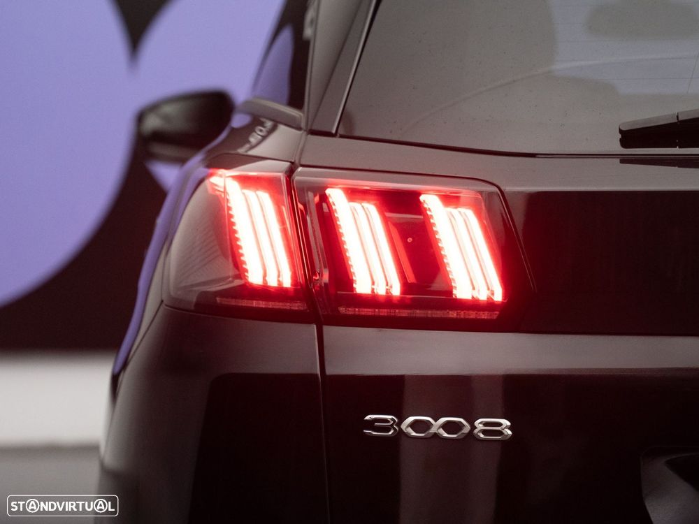 Peugeot 3008 1.6 Hybrid Allure e-EAT8 - 11