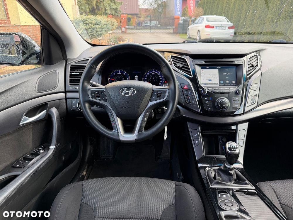 Hyundai i40 1.7 CRDi Comfort + - 25