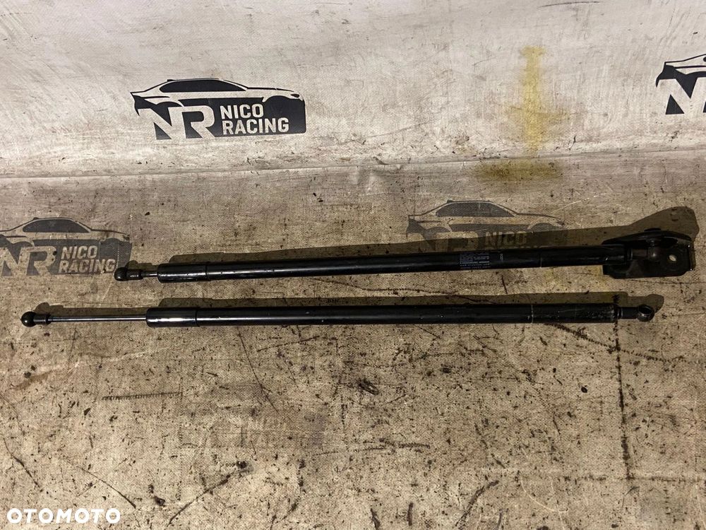 KOMPLET AMORTYZATORÓW KLAPY TYLNEJ BAGAŻNIKA LAND ROVER DEFENDER L8B244200AF L8B2-44200-AG - 1