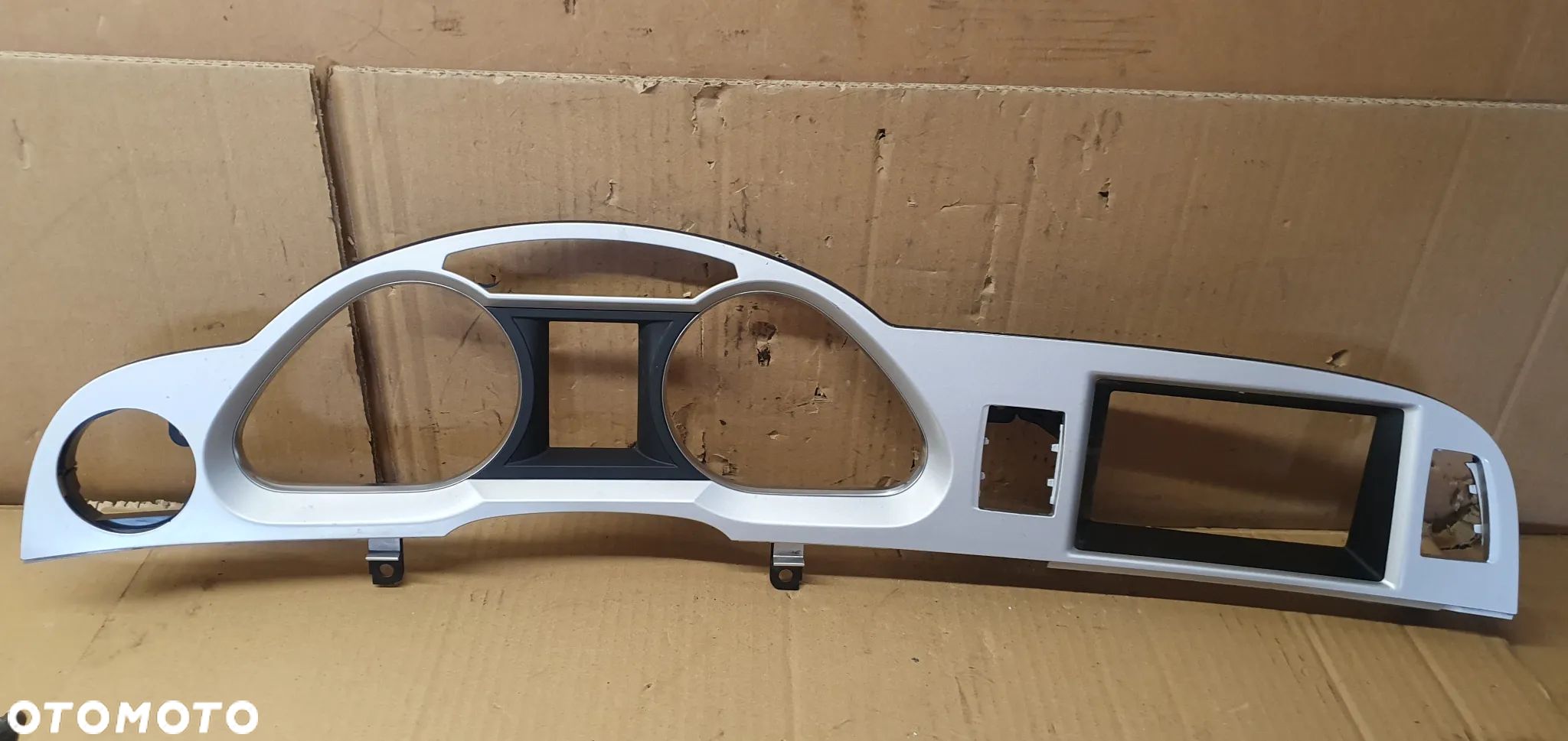 Osłona obudowa licznika zegarów dekor Audi A6 C6 4F1857115H - 1