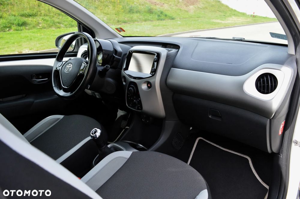 Toyota Aygo 1.0 VVT-i Sprint EU6 - 10