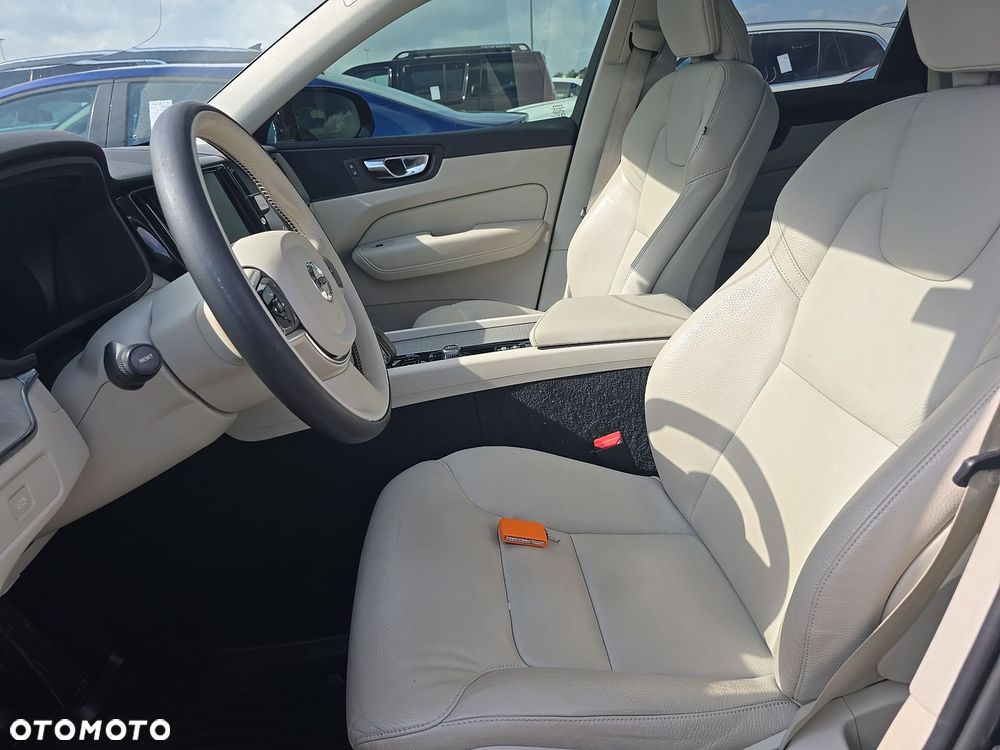 Volvo XC 60 B5 B AWD Plus Dark - 7