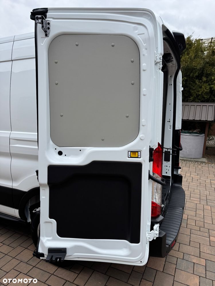 Ford Transit - 18