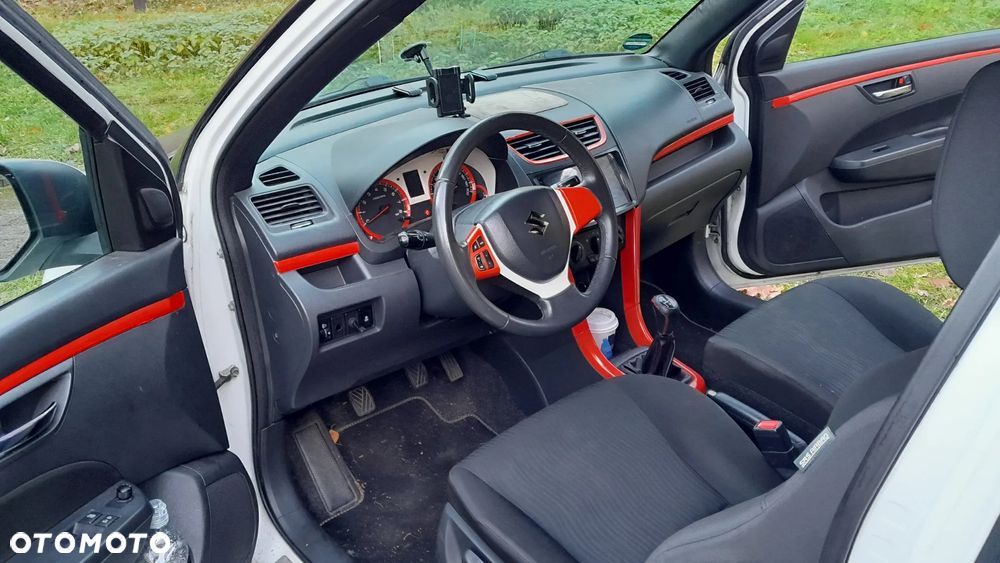 Suzuki Swift 1.2 X-ITE - 6