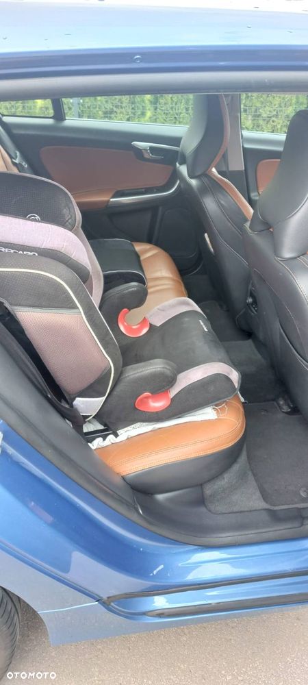 Volvo V60 - 24