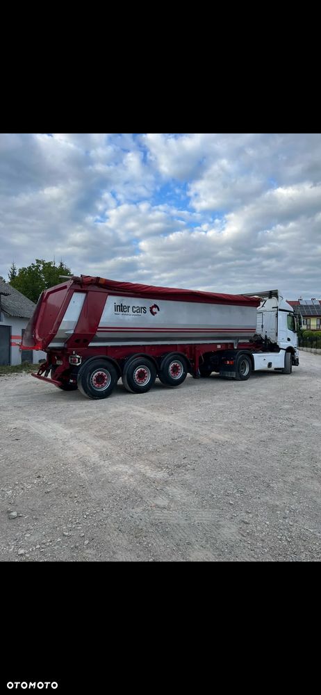 Mercedes-Benz 1846 - 4