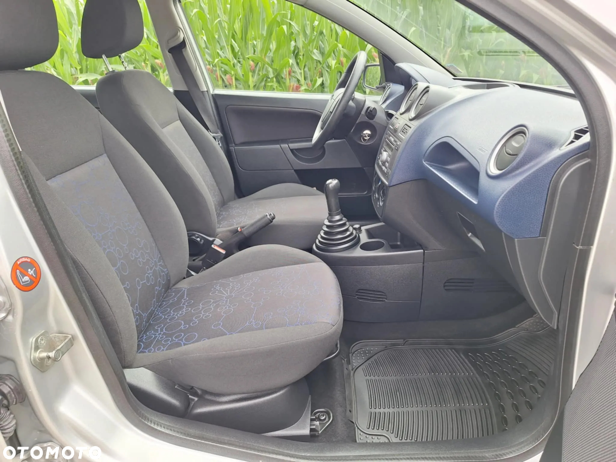 Ford Fiesta 1.4 Ambiente - 12