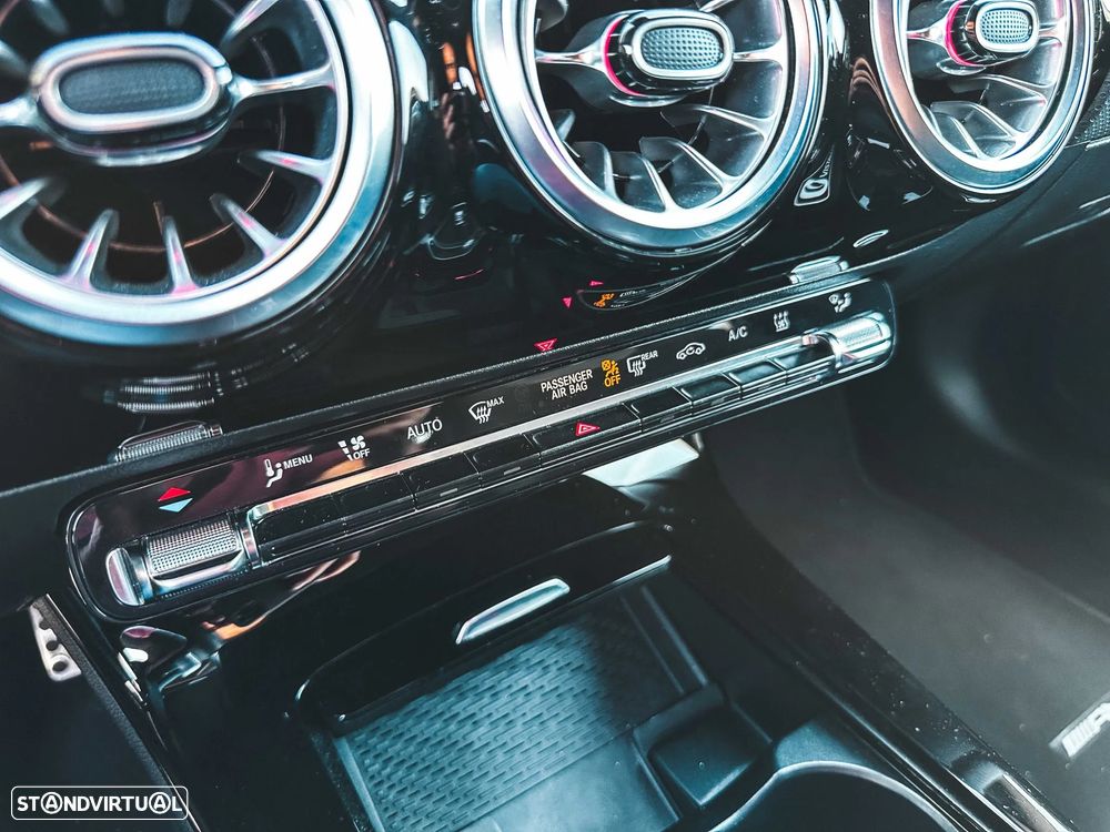 Mercedes-Benz CLA 250 e Shooting Brake AMG Line - 19