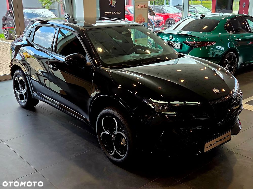 Alfa Romeo Junior 1.2 mHEV Ti eDCT - 9