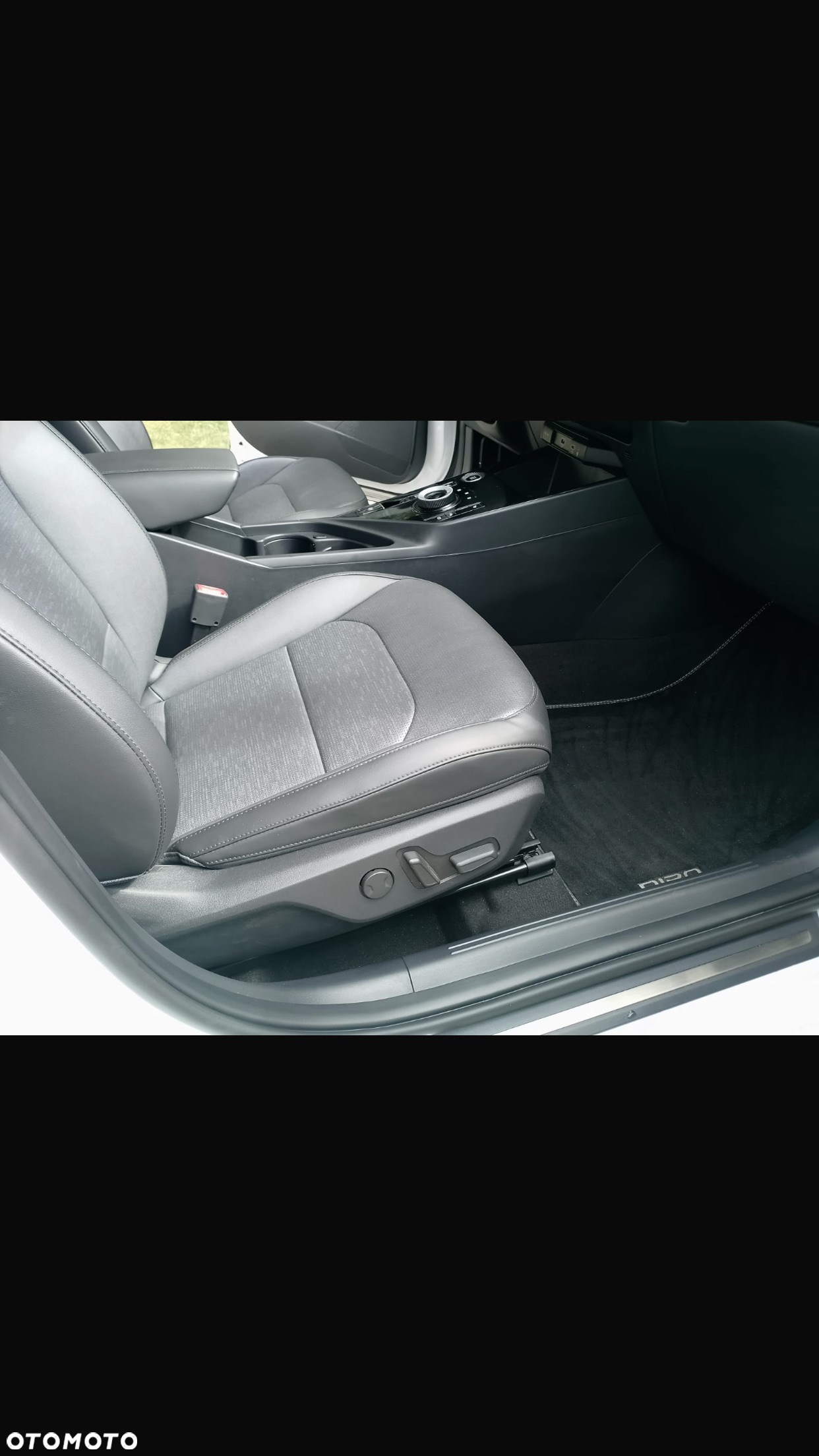 Kia Niro 1.6 GDI Hybrid Business Line - 17