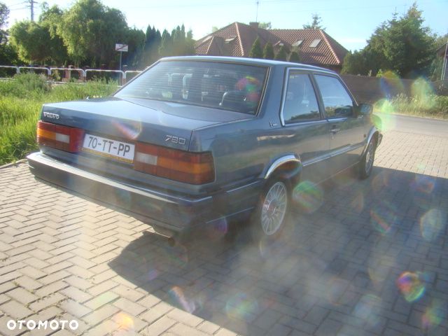 Volvo 780 - 8