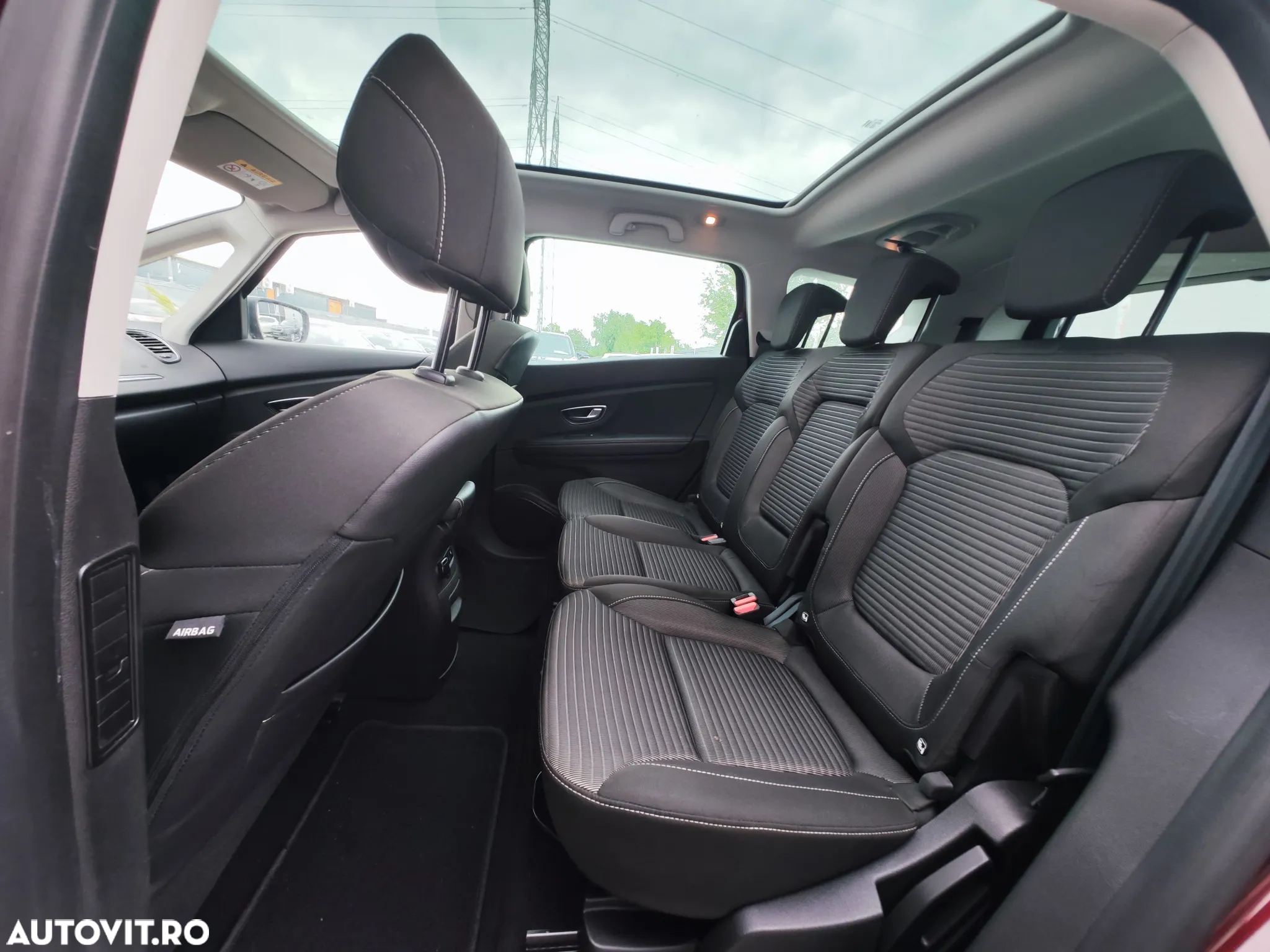 Renault Scenic BLUE dCi 120 EDC BUSINESS EDITION - 12