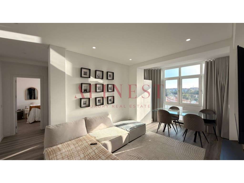 APARTAMENTO T2 TOTALMENTE REMODELADO EM QUELUZ - Grande imagem: 4/35
