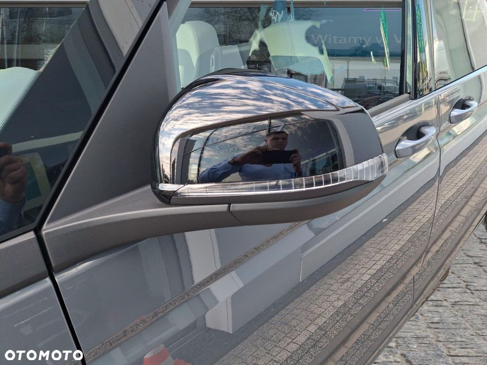 Volkswagen Multivan - 9