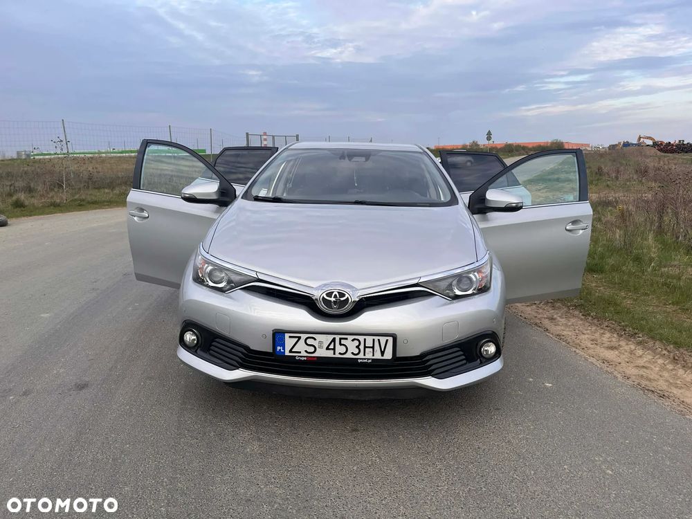 Toyota Auris Hybrid 135 Active - 6