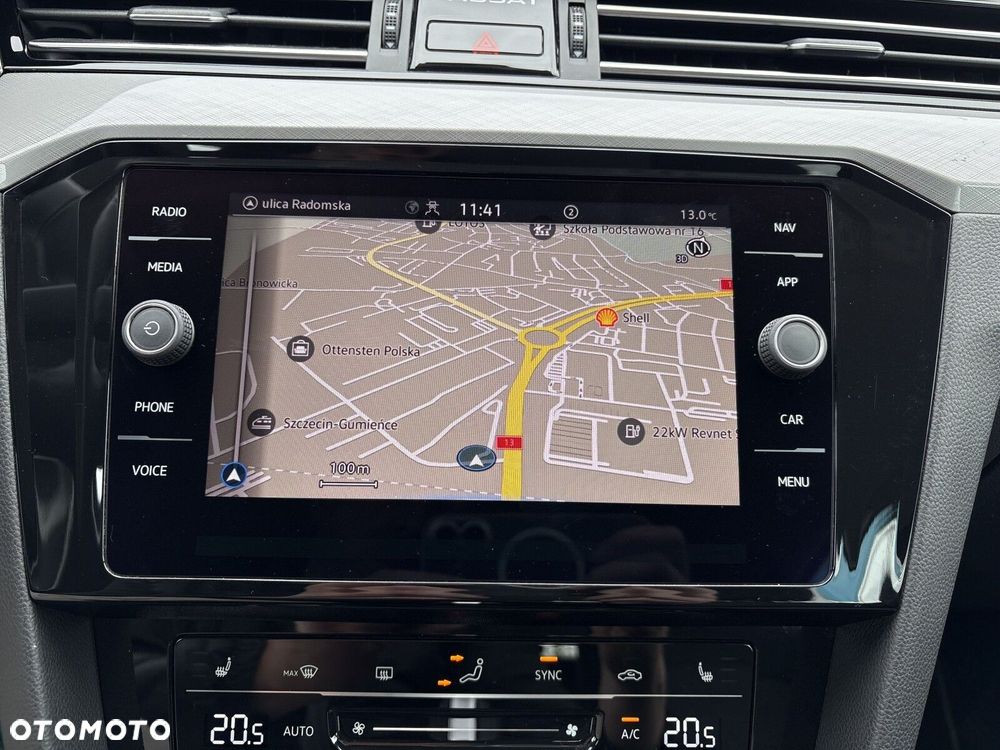 Volkswagen Passat - 18