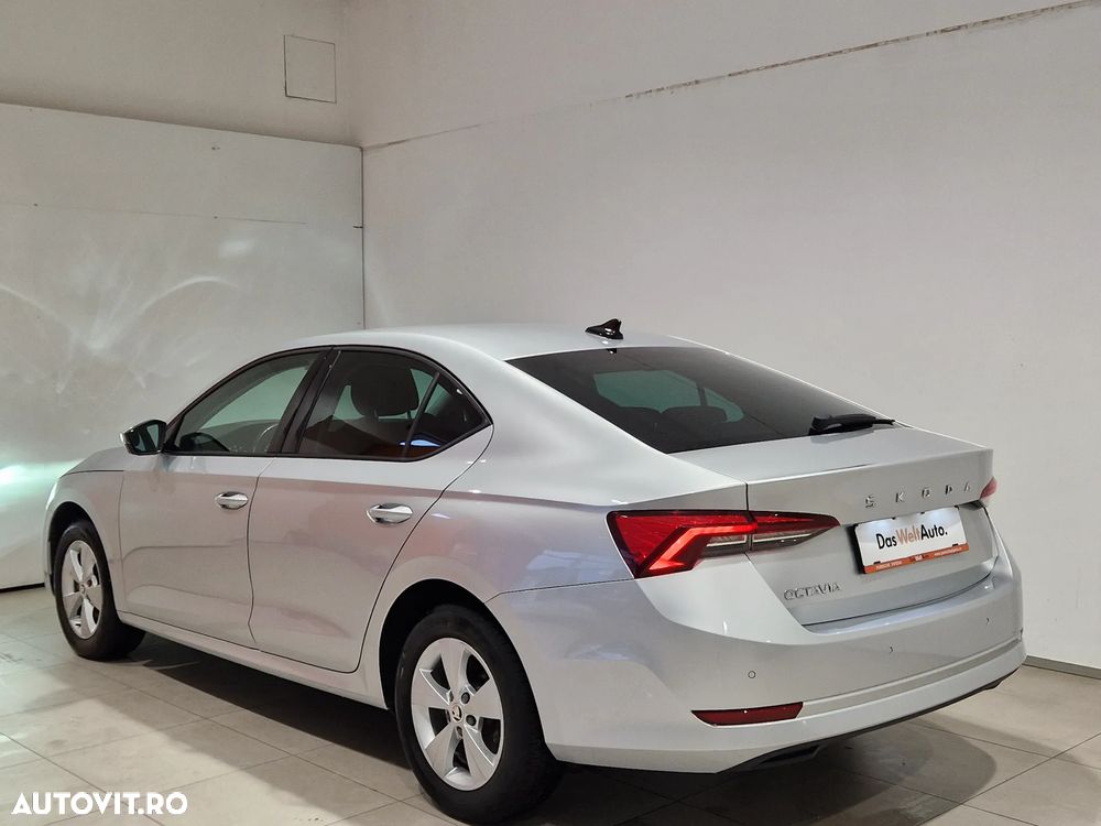Skoda Octavia - 3