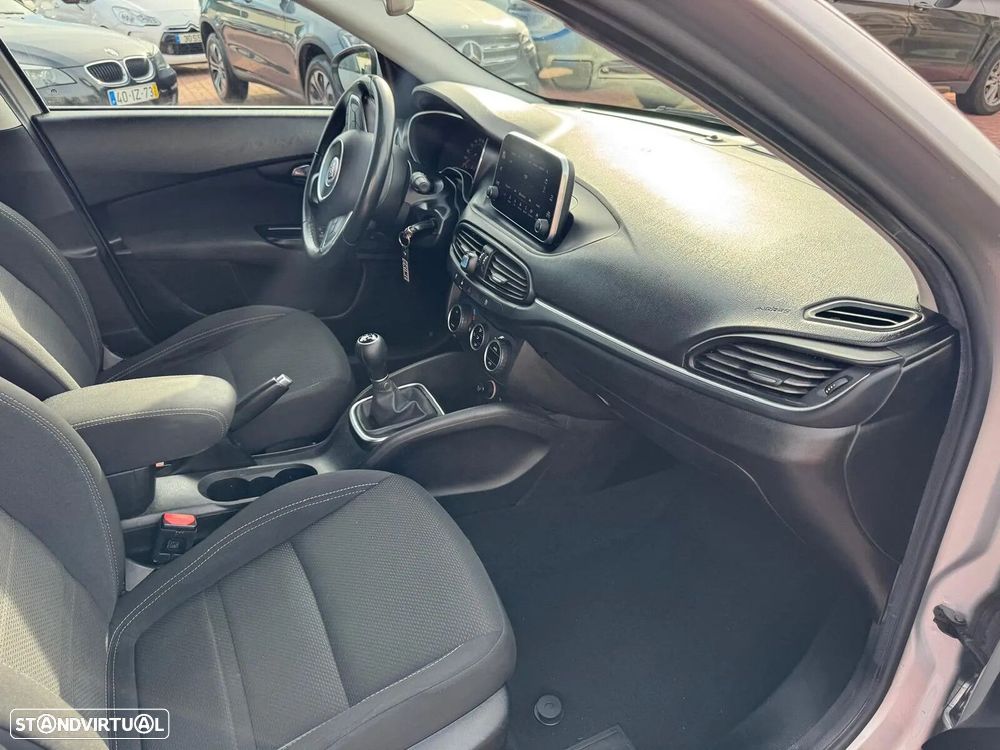 Fiat Tipo Station Wagon 1.3 M-Jet Lounge J17 - 17