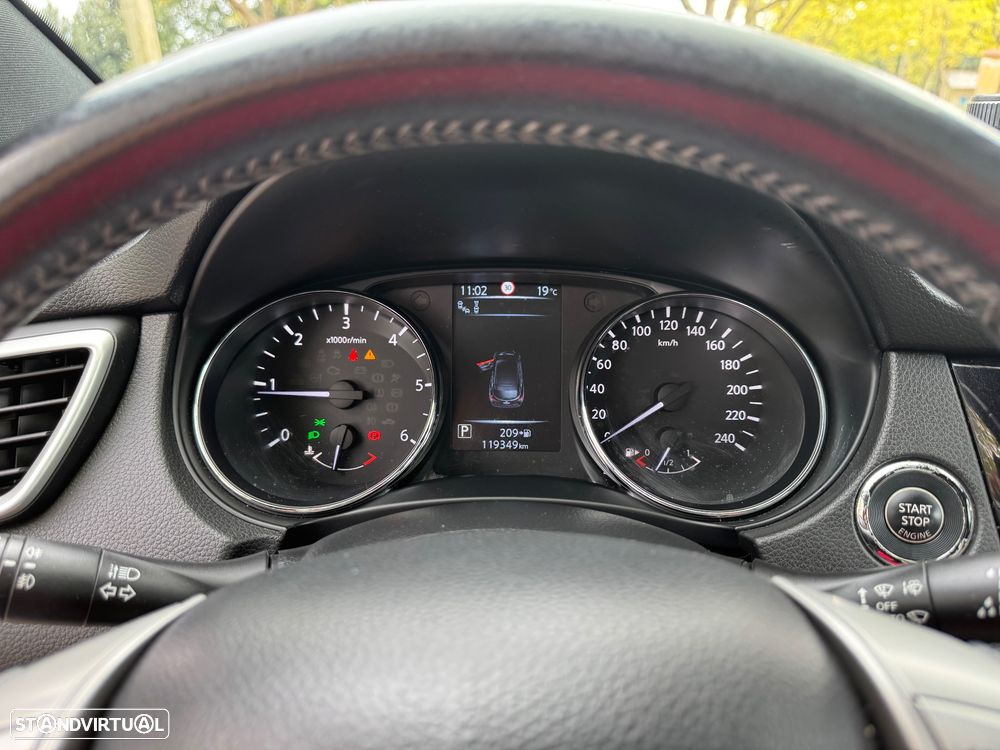 Nissan Qashqai 1.6 dCi Tekna+ Xtronic - 25
