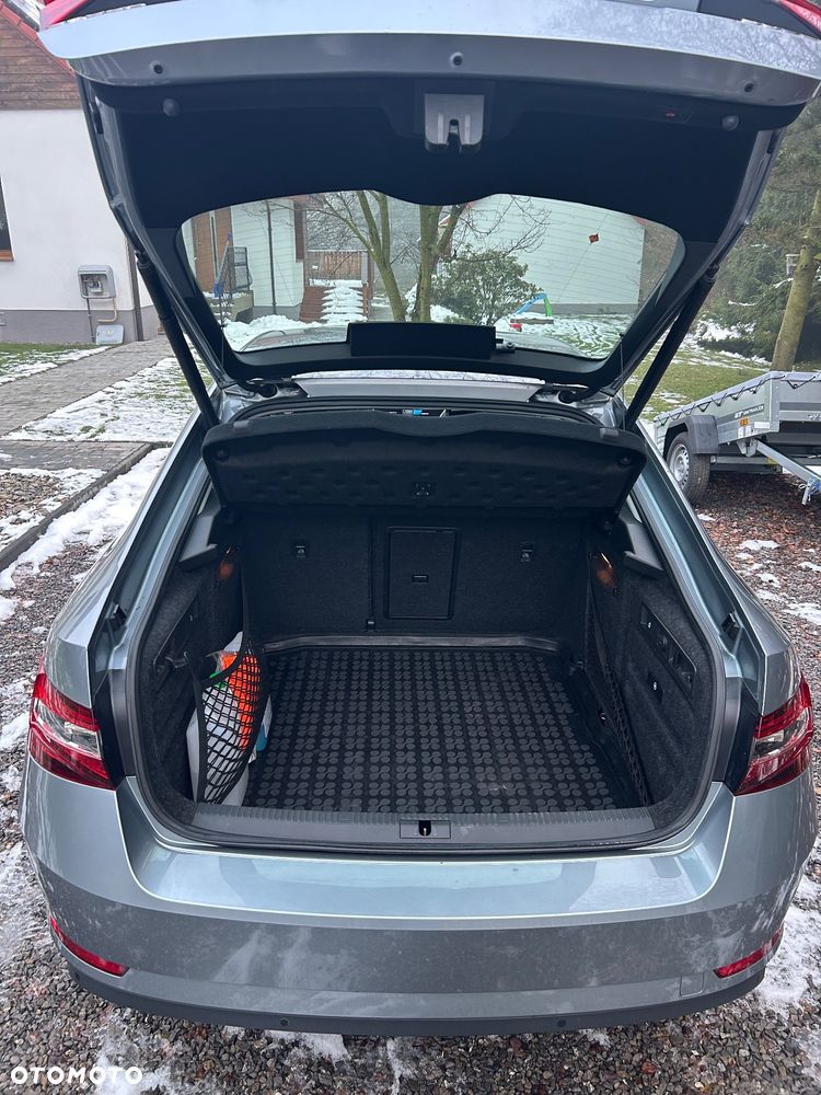 Skoda Superb 2.0 TDI Style DSG - 5