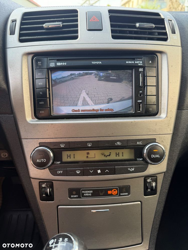 Toyota Avensis 1.8 Comfort - 7