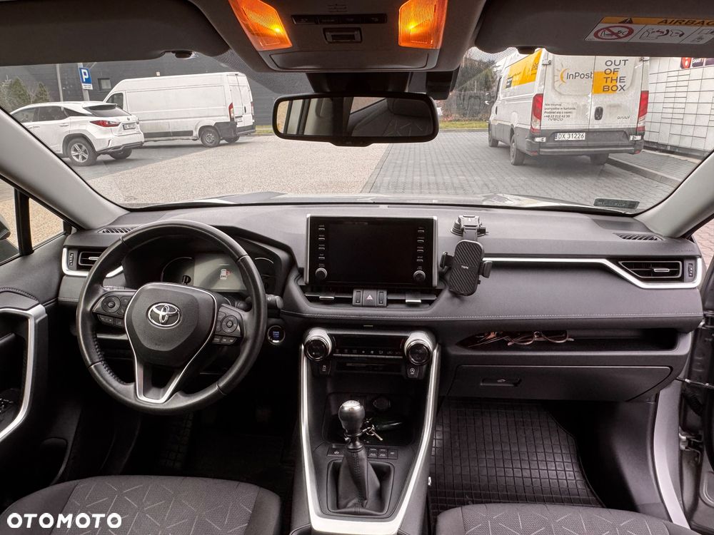 Toyota RAV4 - 9