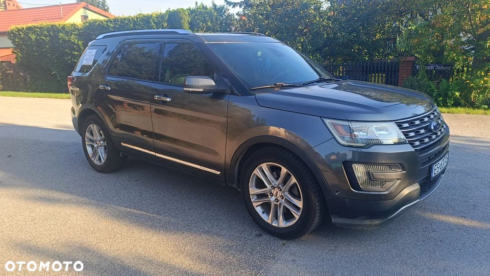 Ford Explorer - 3
