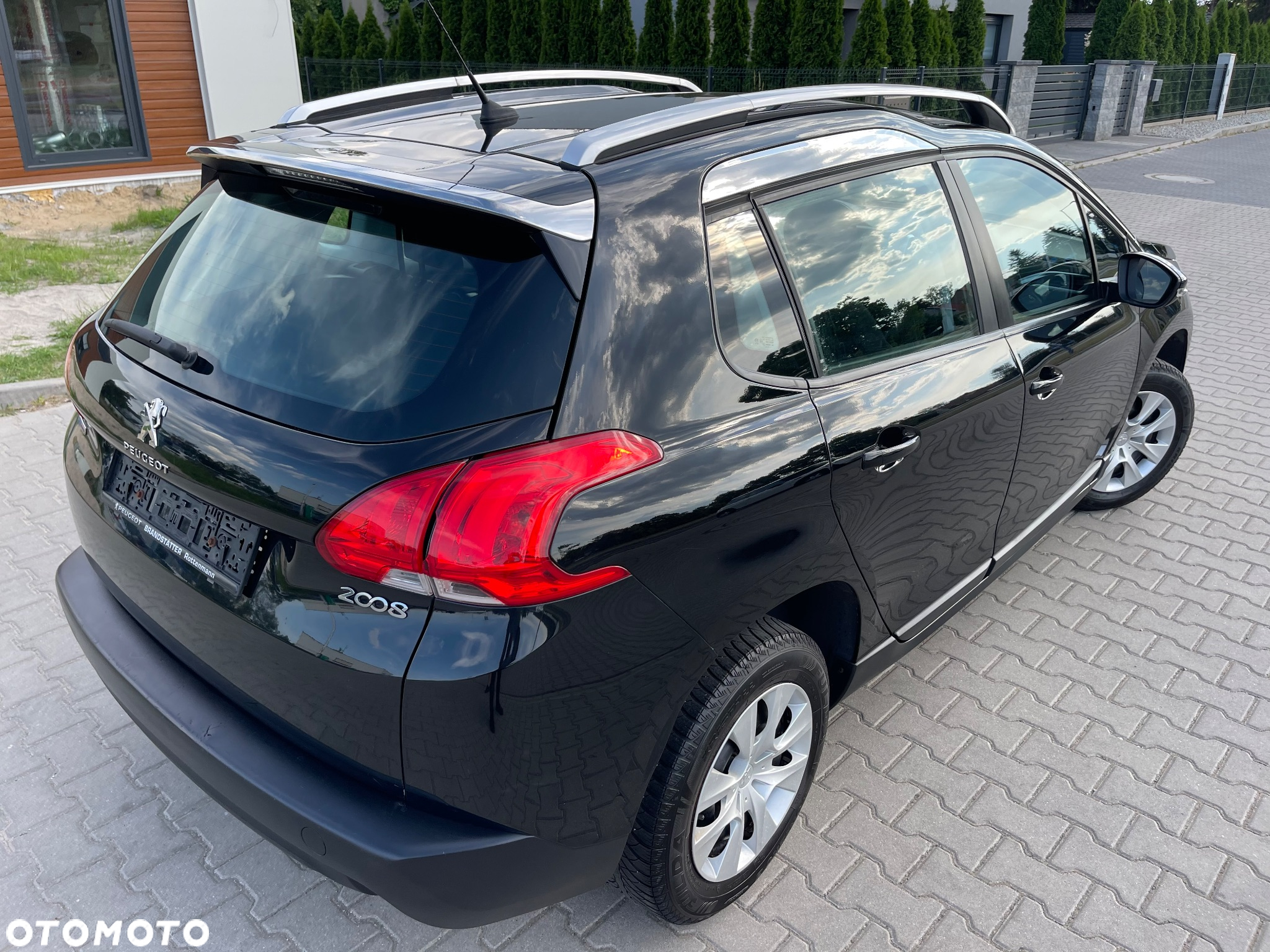 Peugeot 2008 - 6