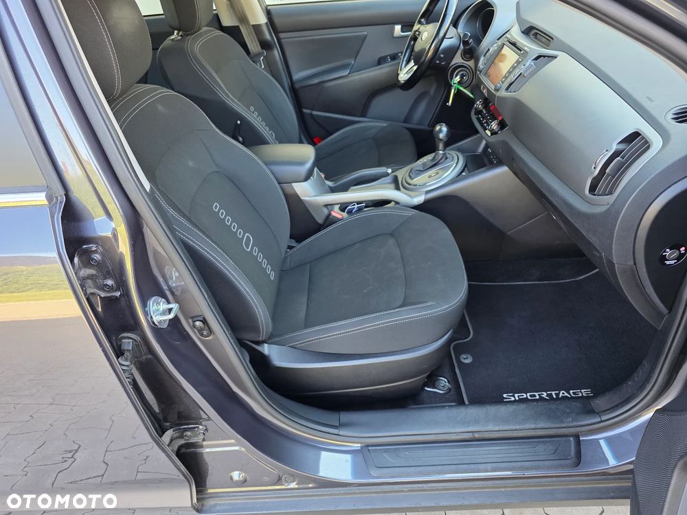 Kia Sportage 2.0 CRDI 4WD Automatik Dream-Team Edition - 13
