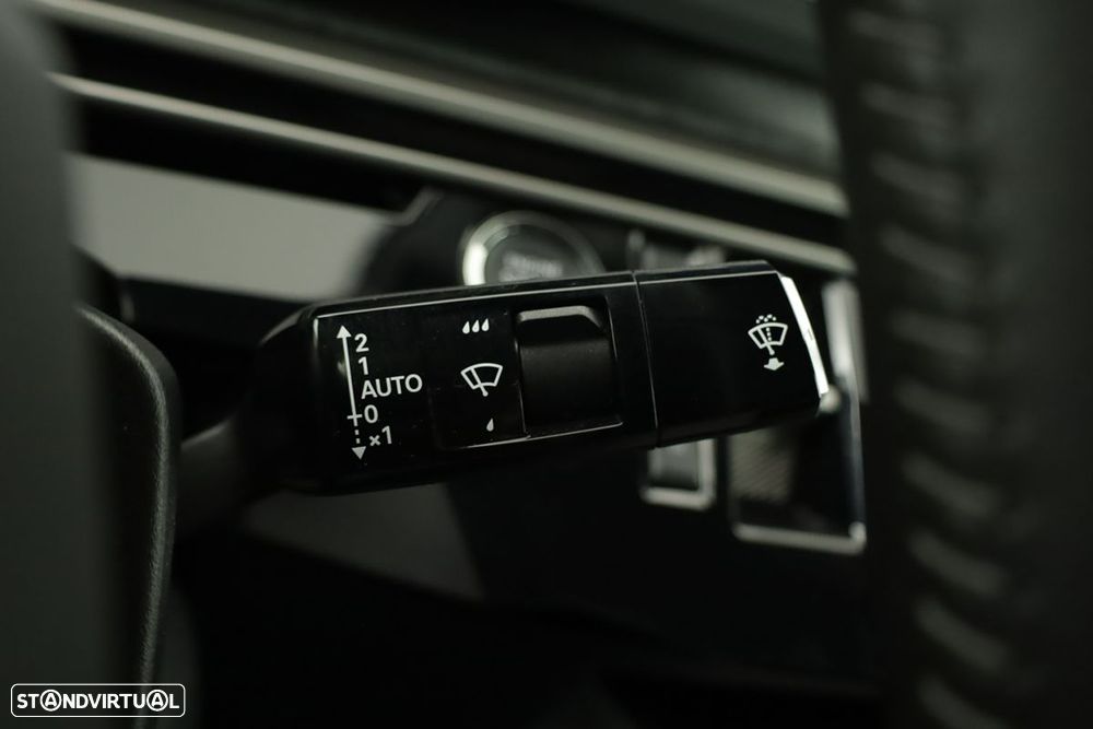 Peugeot 3008 1.2 Hybrid Allure e-DCS6 - 17