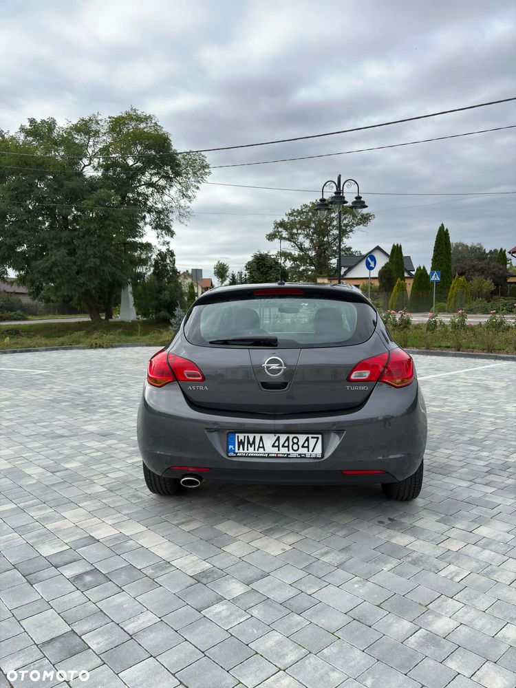 Opel Astra 1.4 T Enjoy - 4