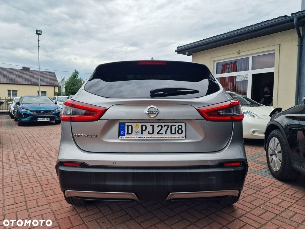Nissan Qashqai 1.2 DIG-T N-Connecta EU6 - 8