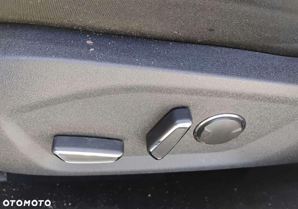 Ford Mondeo - 11