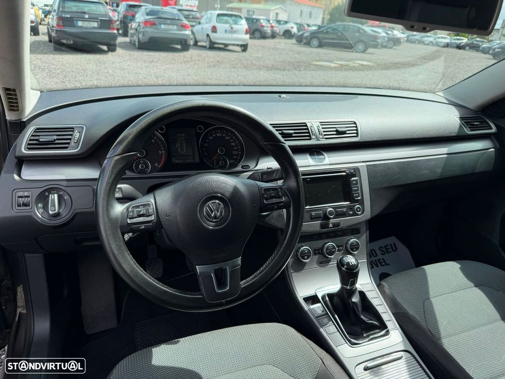 VW Passat Variant 1.6 TDI BlueMotion Comfortline - 13