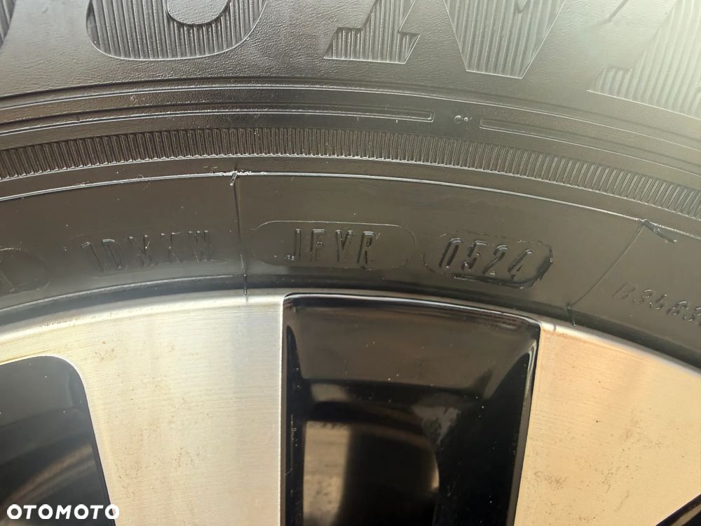 Volkswagen Touran 2.0 TDI SCR DSG UNITED - 31