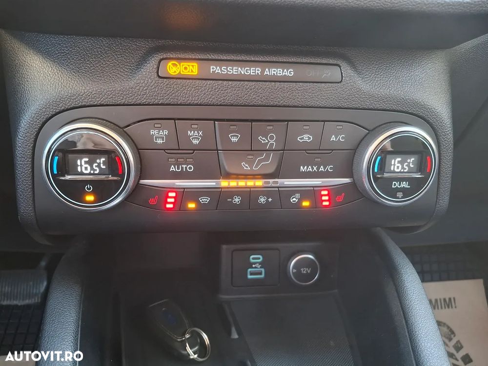 Ford Kuga 2.0 EcoBlue A8 AWD Titanium - 22